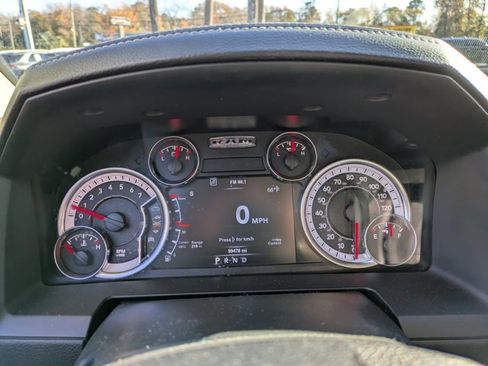 Used 2018 RAM 1500 Laramie w/ Convenience Group image 9