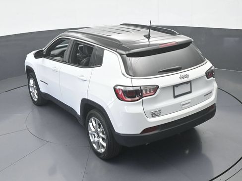 Used 2025 Jeep Compass Limited AWD/4WD image 45