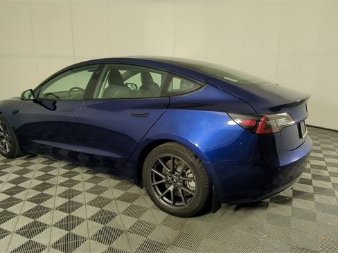 Used 2021 Tesla Model 3 Standard Range Plus image 7