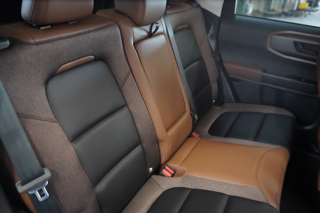 New 2026 Ford Bronco Sport Outer Banks w/ Outer Banks Tech Package+ AWD/4WD image 25