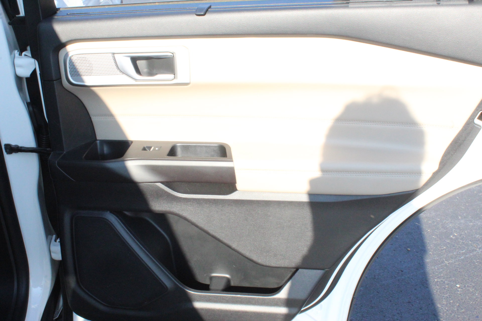 Used 2020 Ford Explorer Limited AWD/4WD image 32