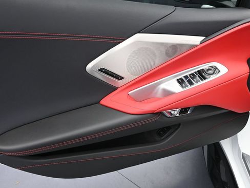 Used 2024 Chevrolet Corvette Z06 RWD image 15