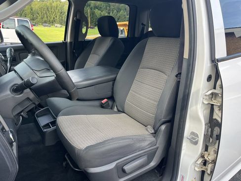 Used 2011 RAM 1500 ST w/ ST Popular Equipment Group AWD/4WD image 15