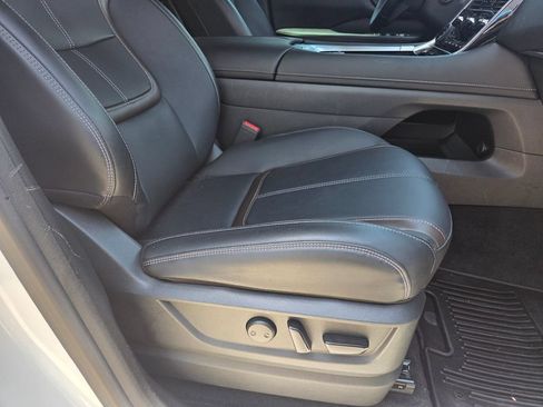 Used 2025 Nissan Armada SL w/ Captain's Chari Seat Package RWD image 30