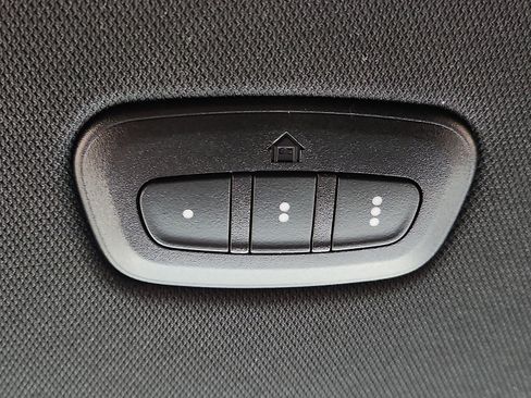 Used 2022 Jeep Wagoneer Series III AWD/4WD image 16
