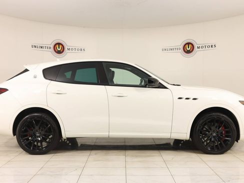 Used 2021 Maserati Levante GTS AWD/4WD image 3