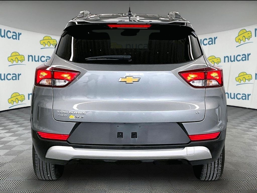 Used 2025 Chevrolet TrailBlazer LT AWD/4WD image 5