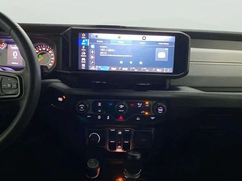 Used 2024 Jeep Wrangler Unlimited Sport AWD/4WD image 19