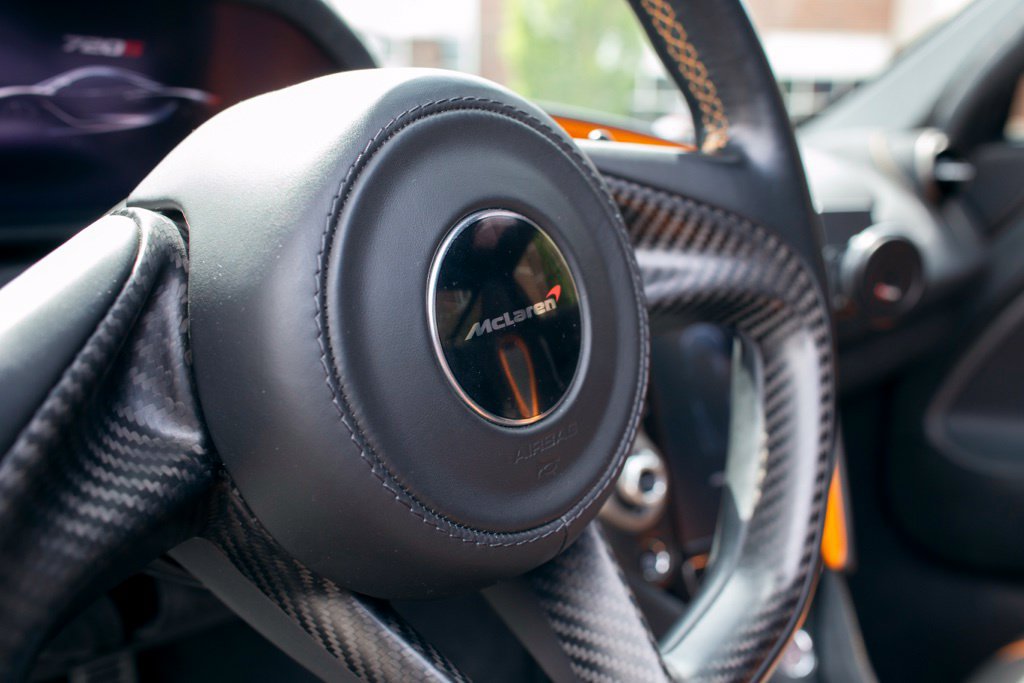 Used 2018 McLaren 720S Performance RWD image 47