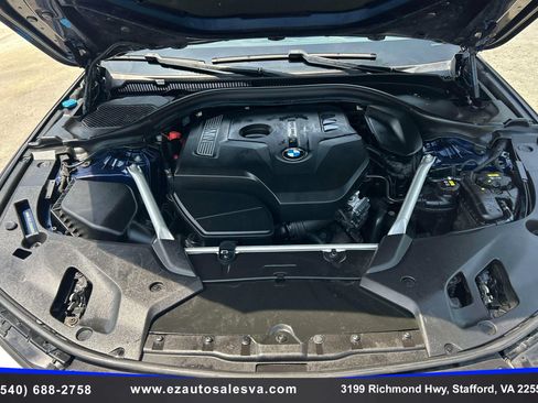 Used 2019 BMW 530i w/ Premium Package RWD image 12