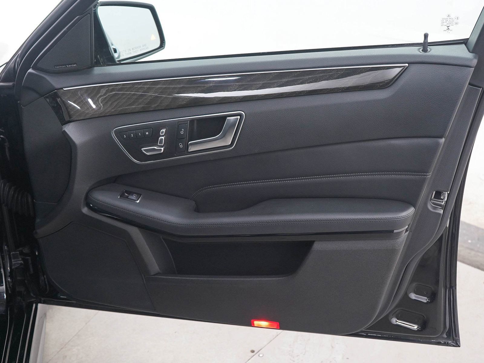 Used 2016 Mercedes-Benz E 350 4MATIC Sedan image 9