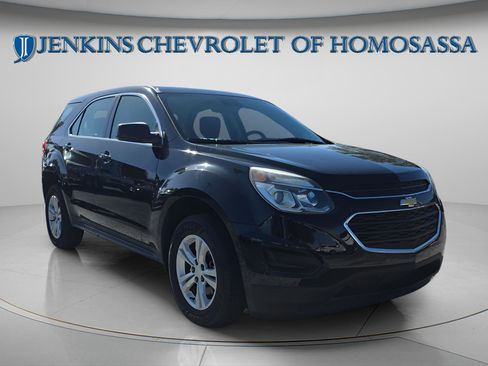 Used 2017 Chevrolet Equinox LS image 10