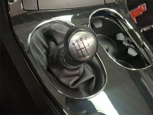 Used 2013 Chevrolet Corvette Convertible image 6