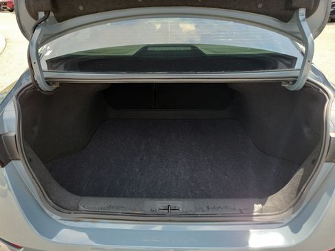 Used 2024 Nissan Sentra SV w/ SV Premium Package FWD image 11