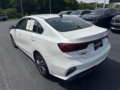 Used 2024 Kia Forte LXS w/ LXS Technology Package FWD image 4