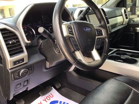 Used 2021 Ford F250 Lariat image 10