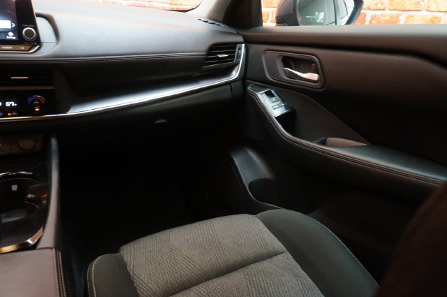 Certified 2025 Nissan Rogue SV AWD/4WD image 35