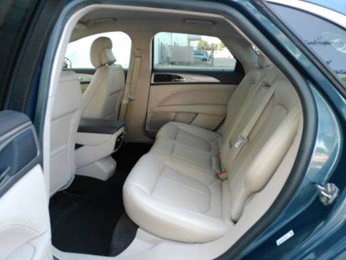 Used 2019 Lincoln MKZ Premiere FWD image 18