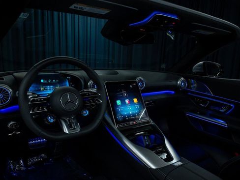 New 2026 Mercedes-Benz SL 63 AMG S e Performance 4MATIC image 18
