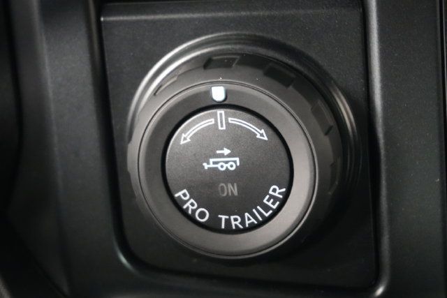 Used 2024 Ford F450 Platinum w/ FX4 Off-Road Package AWD/4WD image 22