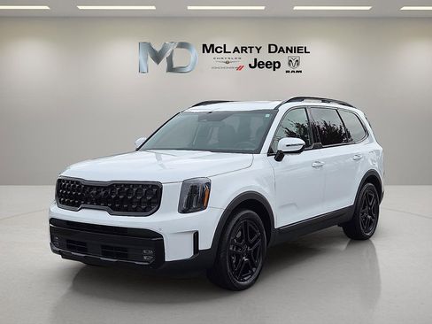 Used 2025 Kia Telluride SX X-Line image 2