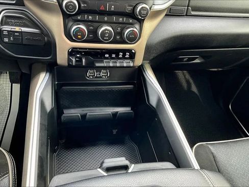 Used 2022 RAM 2500 Laramie AWD/4WD image 17