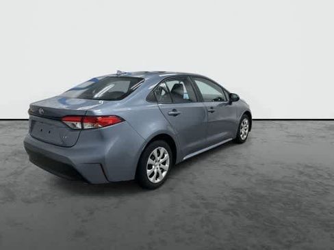 Used 2024 Toyota Corolla LE FWD image 4