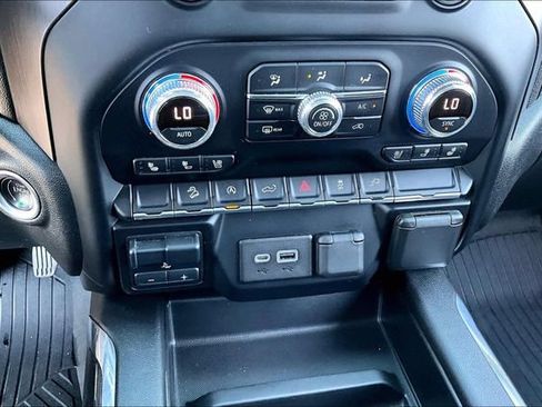 Used 2020 GMC Sierra 1500 AT4 AWD/4WD image 17