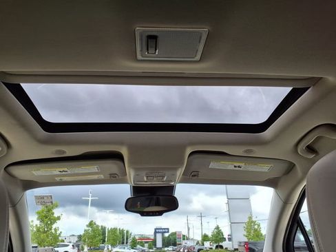Used 2019 Buick Encore Essence w/ Experience Buick Package FWD image 26