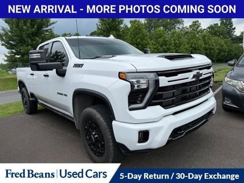 Used 2024 Chevrolet Silverado 2500 LTZ w/ LTZ Plus Package AWD/4WD image 1