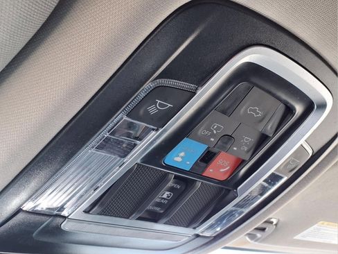 Used 2024 RAM 2500 Laramie w/ Safety Group image 20