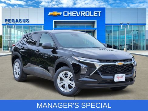 New 2026 Chevrolet Trax LS FWD image 1