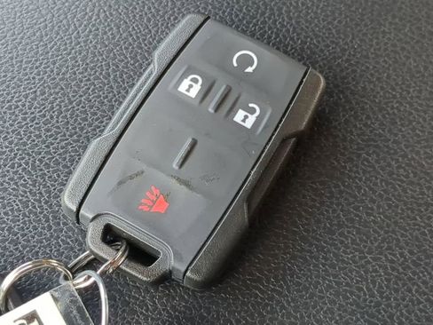 Used 2019 Chevrolet Colorado LT w/ Redline Special Edition image 28