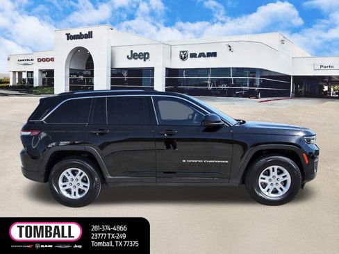 Used 2023 Jeep Grand Cherokee Laredo AWD/4WD image 8