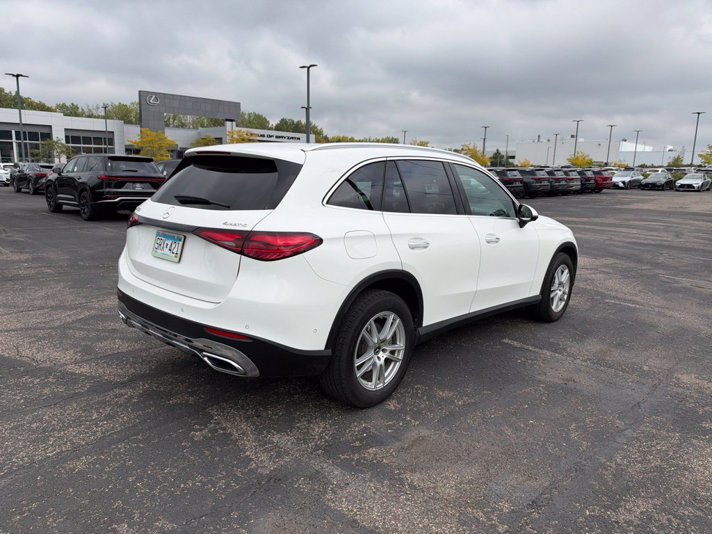 Used 2025 Mercedes-Benz GLC 300 4MATIC image 30
