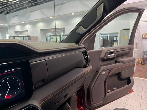 Used 2026 GMC Sierra 2500 AT4 w/ AT4 Premium Plus Package AWD/4WD image 25