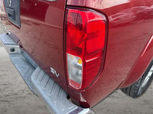 Used 2015 Nissan Frontier SV RWD image 22