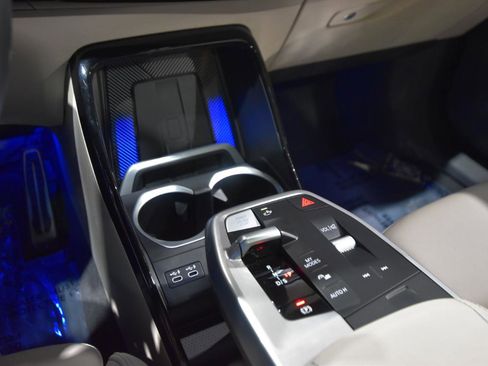 Used 2023 BMW X1 xDrive28i w/ Premium Package image 38