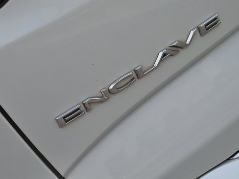 Used 2023 Buick Enclave Avenir w/ Avenir Technology Package FWD image 7