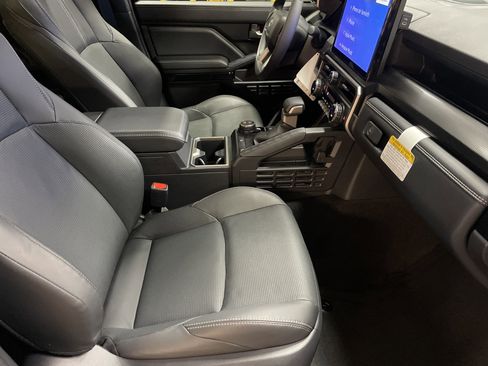 Used 2025 Toyota 4Runner Limited image 35