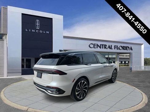 New 2026 Lincoln Nautilus Black Label AWD/4WD image 3