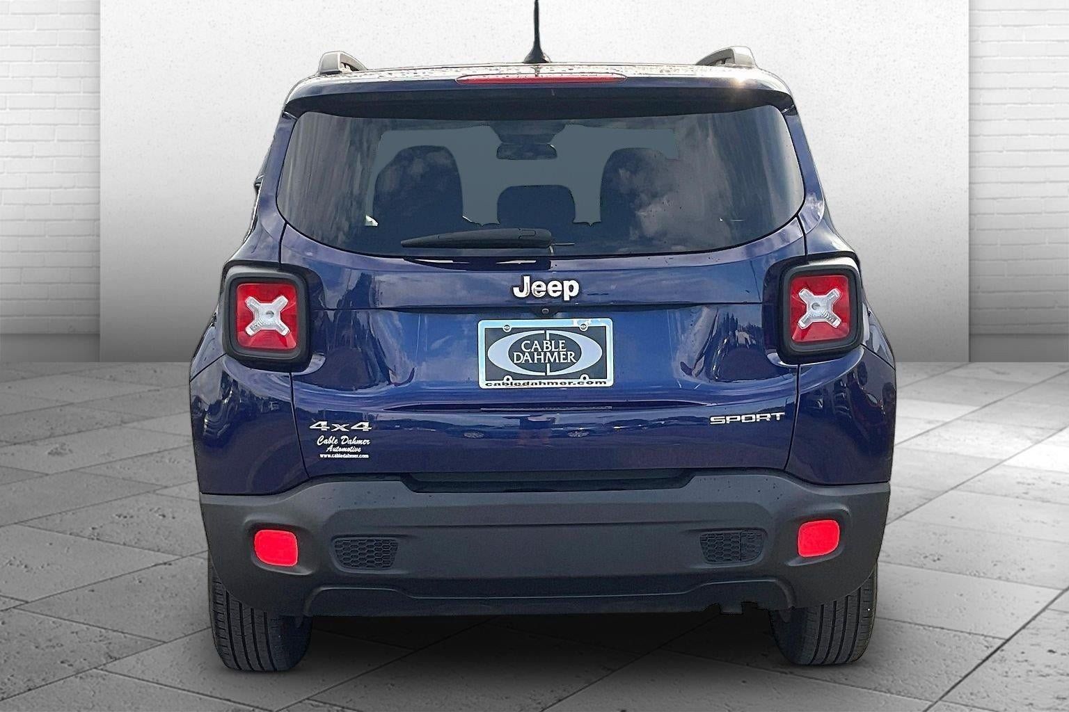 Used 2017 Jeep Renegade Sport w/ Power & Air Group AWD/4WD image 3