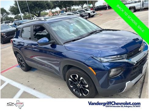 Used 2022 Chevrolet TrailBlazer LT FWD image 3