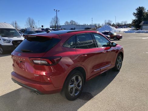 Used 2024 Ford Escape ST-Line w/ Tech Pack #1 AWD/4WD image 6