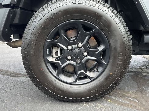 Used 2023 Jeep Wrangler Unlimited image 9