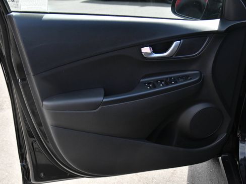 Used 2023 Hyundai Kona SEL FWD image 14