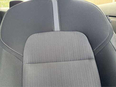 Used 2022 Nissan Sentra SV FWD image 5