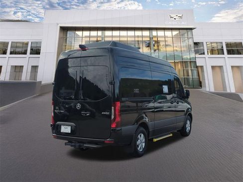 Used 2025 Mercedes-Benz Sprinter 2500 image 5