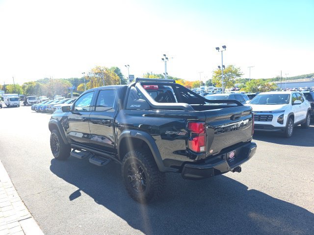 New 2026 Chevrolet Colorado ZR2 w/ Midnight Edition AWD/4WD image 4