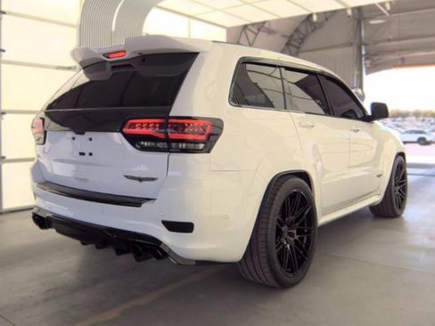 Used 2018 Jeep Grand Cherokee Trackhawk AWD/4WD image 3